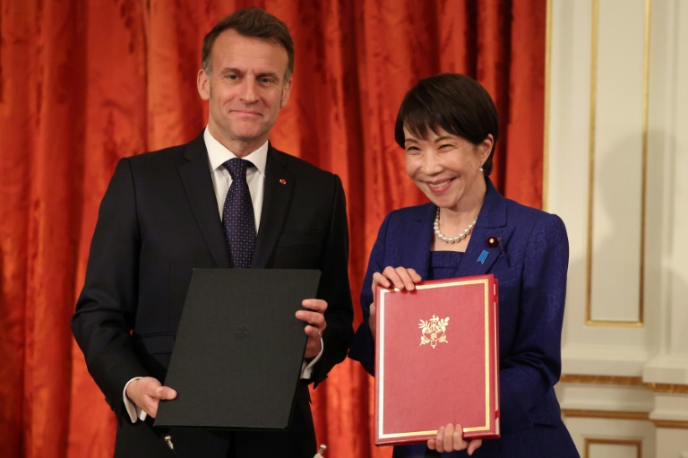 Macron vante à Tokyo la "prévisibilité" de l'Europe face à l'imprévisibilité de Trump