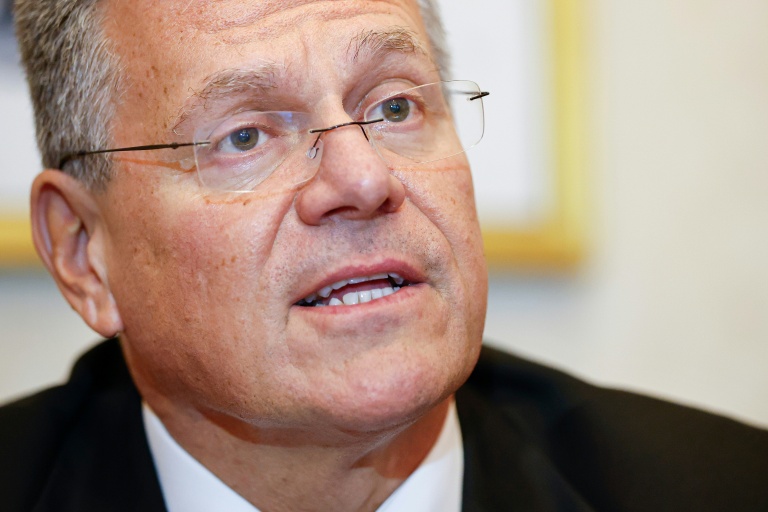 Le commissaire européen au Commerce veut du "concret" de ses entretiens en Chine