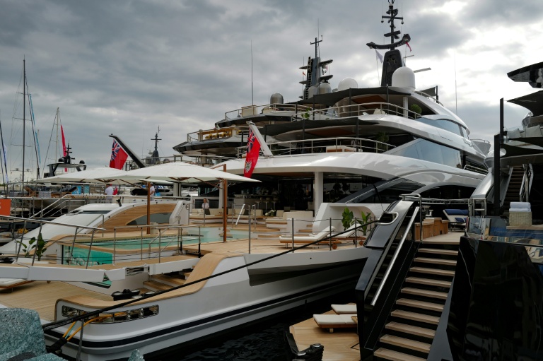 A Monaco, le festival de la démesure pour les superyachts