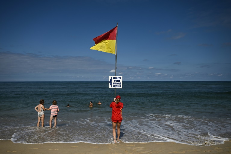 Canicule et baignades sauvages: alarmante hausse des noyades mortelles en France en 2025