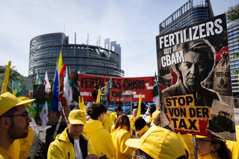 L'UE promet un soutien exceptionnel aux agriculteurs face à l'envolée du prix des engrais