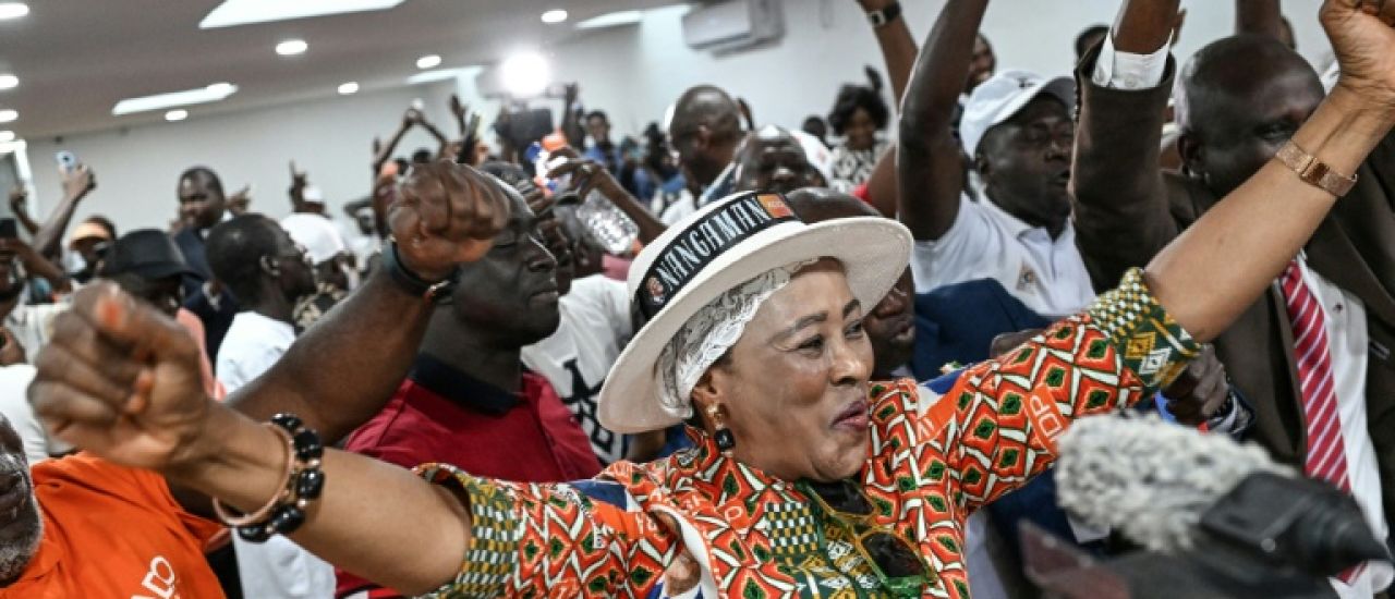 Alassane Ouattara réélu président de la Côte d'Ivoire avec un score fleuve