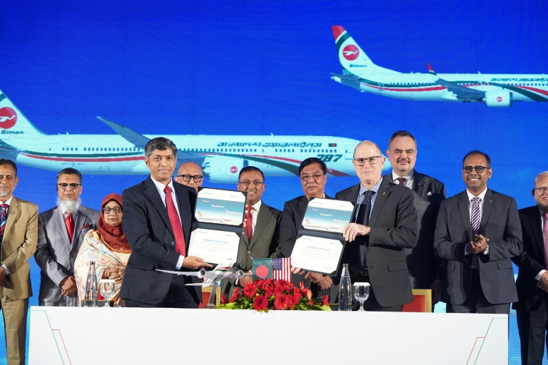 La compagnie Biman Bangladesh Airlines commande 14 Boeing, un record
