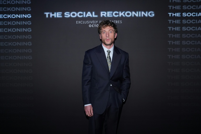Avec "The Social Reckoning", Jeremy Allen White dénonce l'ambition "terrifiante" de Facebook