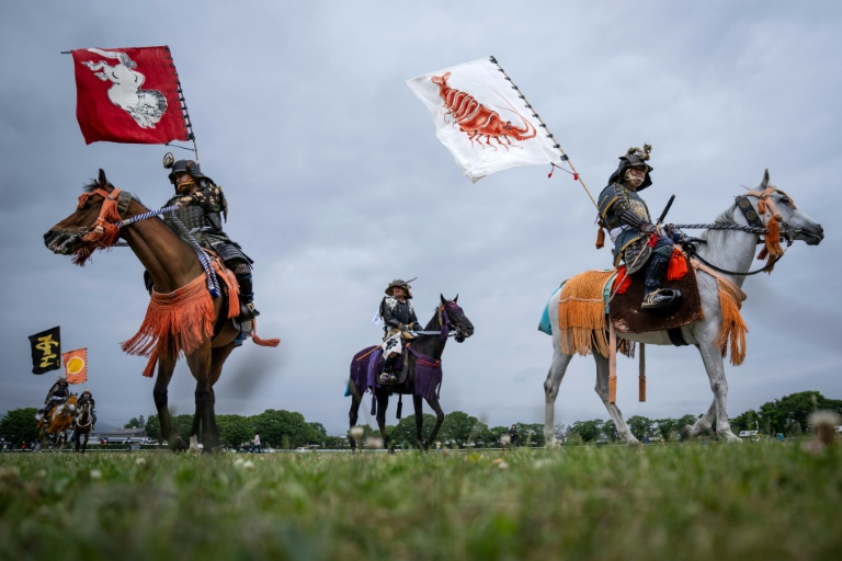Japon: face aux canicules, l'esprit des samouraïs cherche le frais