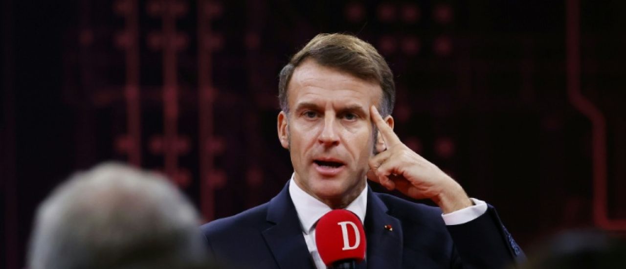 A Toulouse Macron présente sa stratégie pour un espace "devenu champ de bataille"