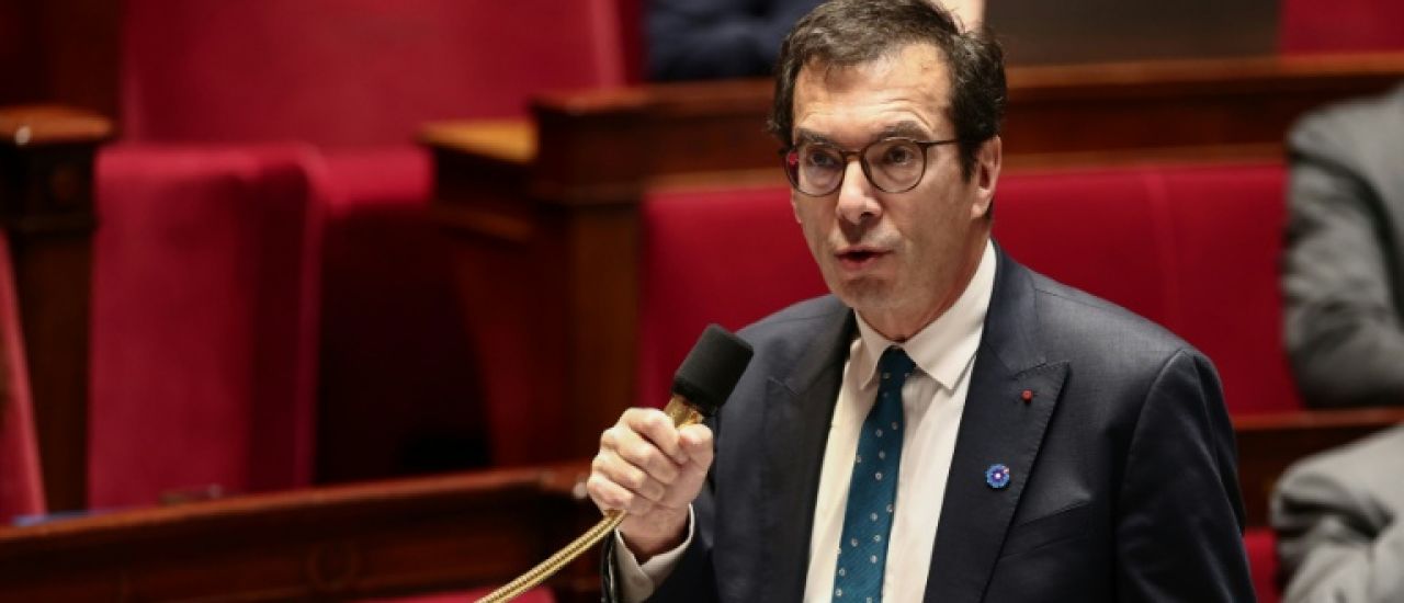 Suppression prime de Noël: Farandou prêt à une "suspension" si une compensation est trouvée