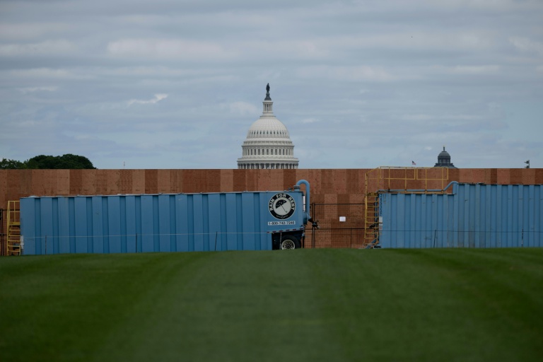 Les députés américains approuvent 70 milliards de dollars pour la lutte contre l'immigration