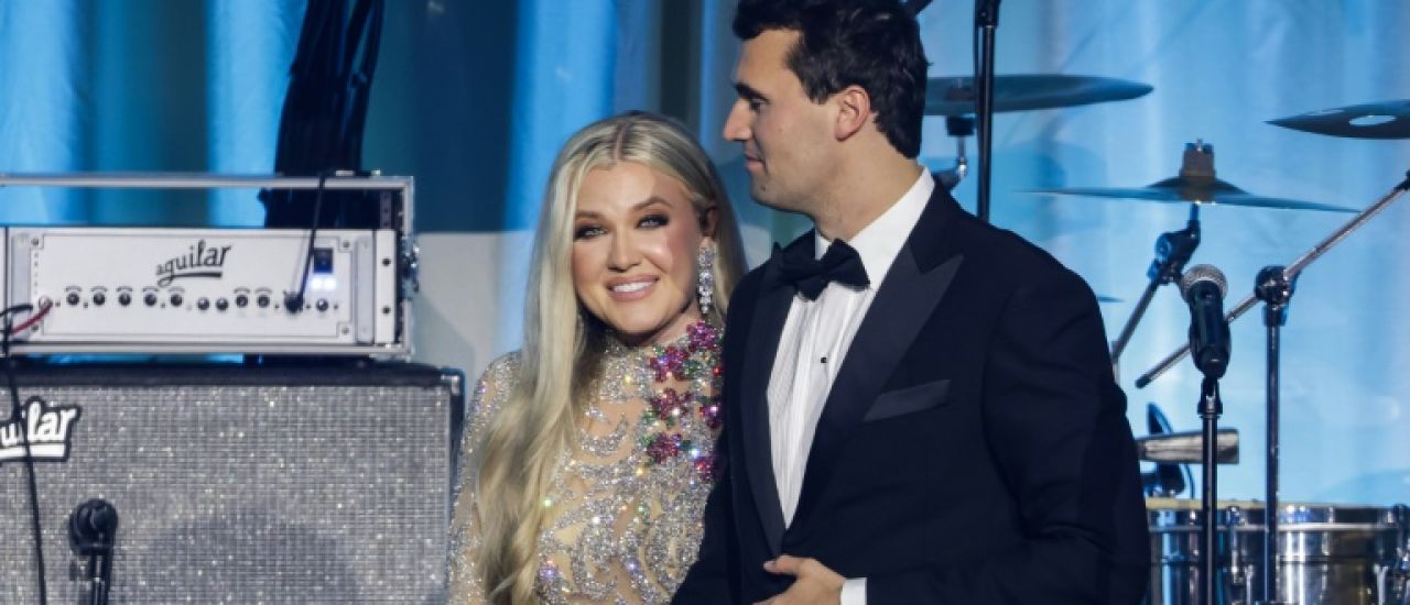 Le deuil ultramédiatisé et militant de la veuve de Charlie Kirk