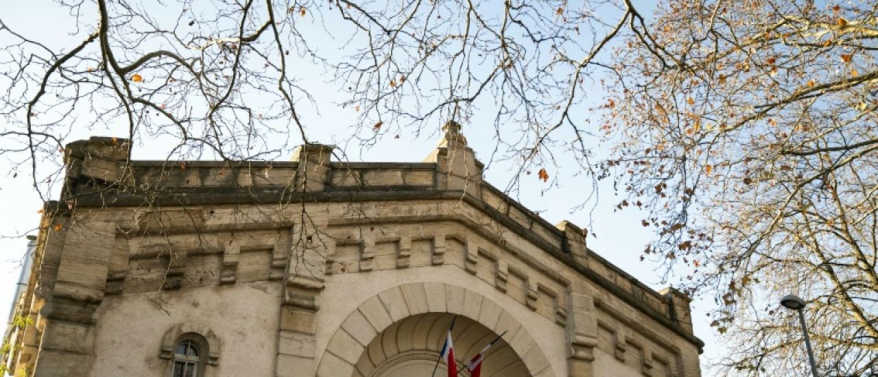 Avec une scie à métaux et des draps: deux détenus s'évadent de la prison de Dijon