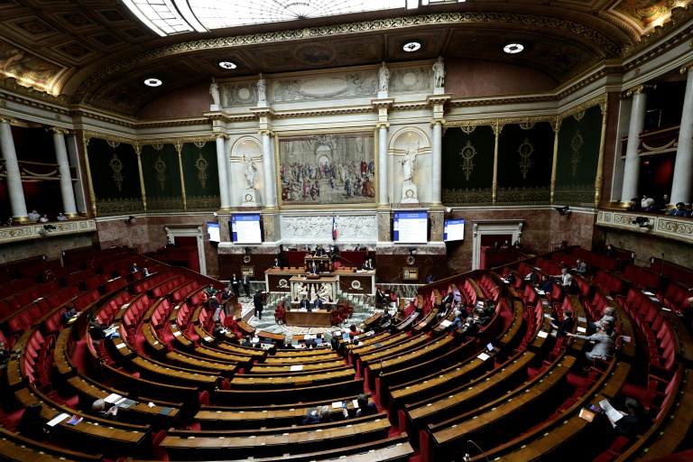 Fin de vie: les débats sur l'aide à mourir reprennent à l'Assemblée