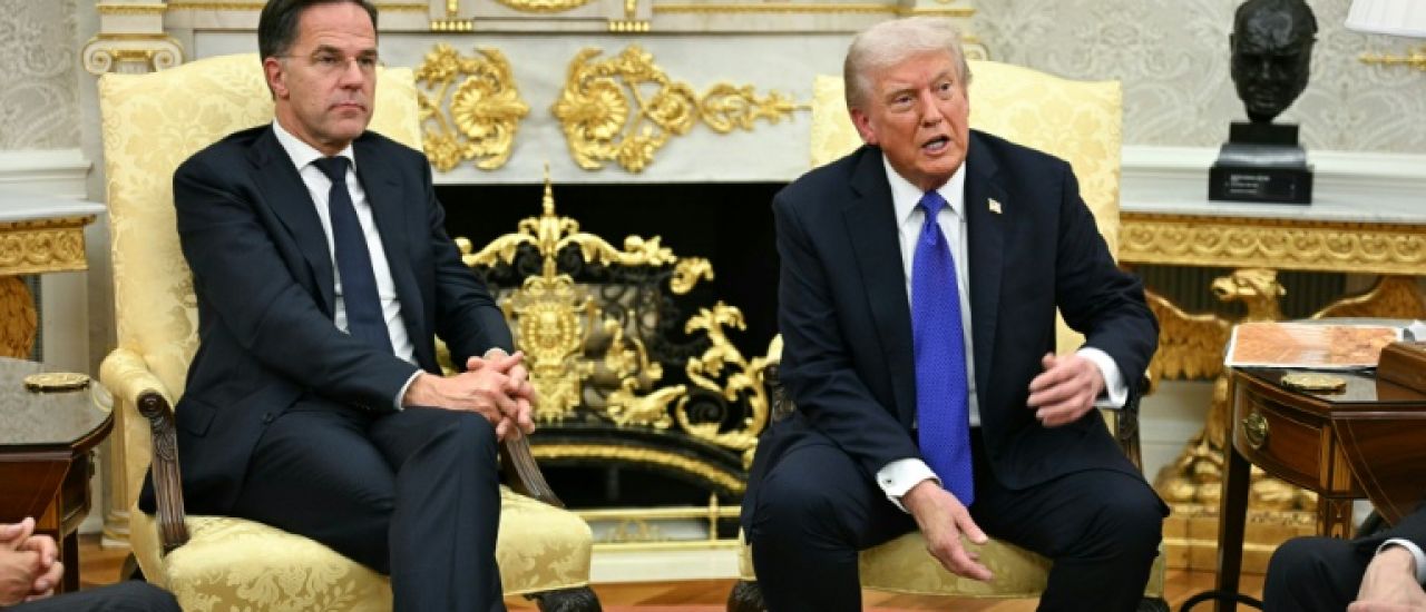 Excédés par Poutine, les Etats-Unis et l'UE sanctionnent le pétrole russe Excédés par Poutine, les Etats-Unis et l'UE sanctionnent le pétrole russe