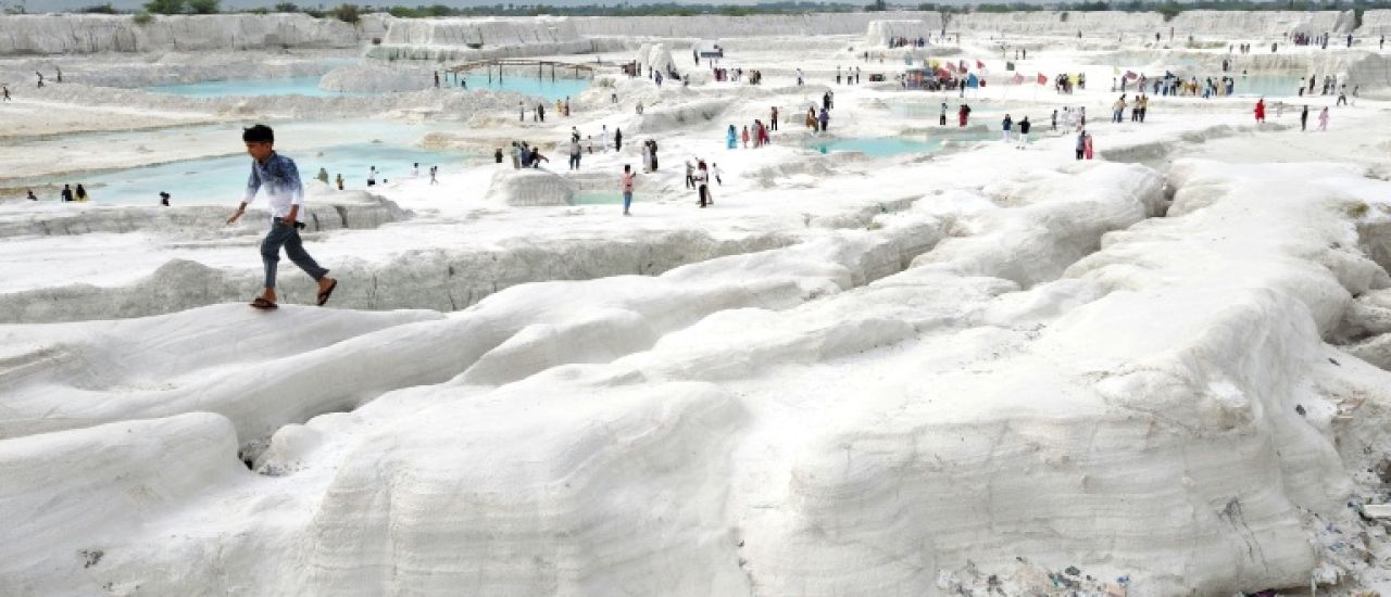 Inde: une décharge de marbre devenue une attraction touristique