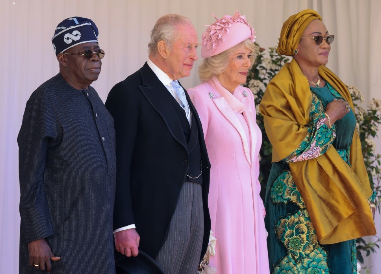 Faste royal et coups de canon: le président nigérian démarre sa visite d'Etat au Royaume-Uni