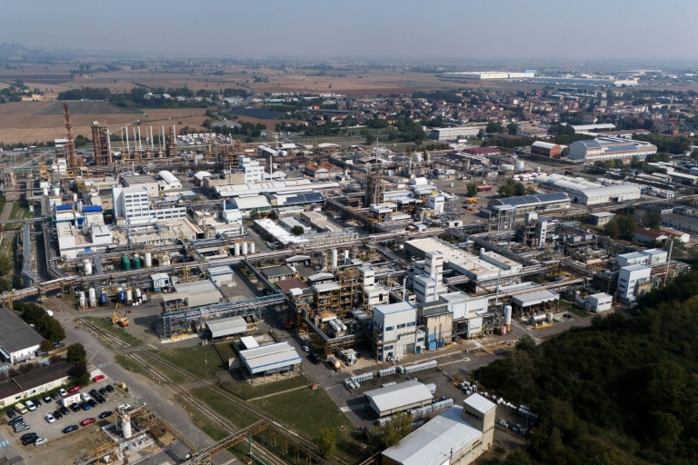 Italie: des militants espèrent qu'un procès mettra fin aux "polluants éternels" issus d'une usine