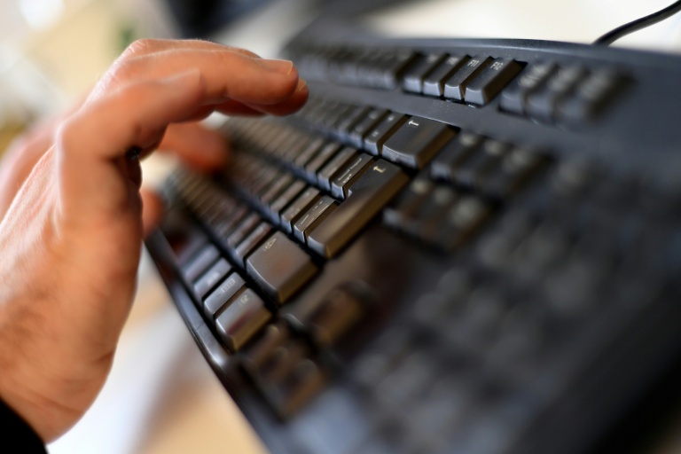 Piratage en ligne: le Conseil d'Etat retoque le dispositif français de réponse graduée