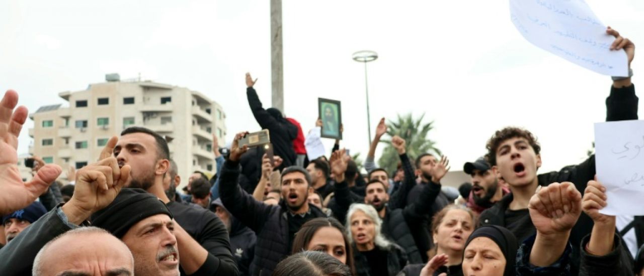Syrie: manifestations dans les régions alaouites après des violences contre cette communauté