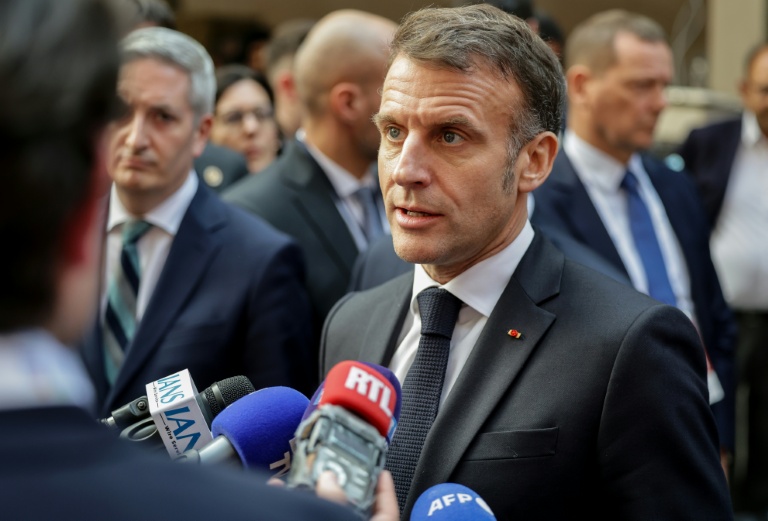 SCAF: les Européens ont "intérêt à avoir un modèle (d'avion de combat) commun", juge Macron