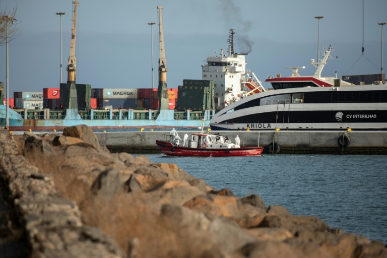 Foyer d'hantavirus dans un bateau de croisière: trois cas suspects bientôt évacués au Cap-Vert