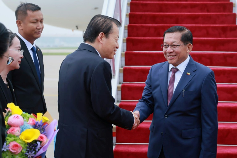 Le président birman en Chine pour renforcer les liens commerciaux