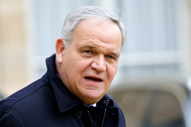 Défenseur des droits: émoi autour de la possible nomination de François-Noël Buffet