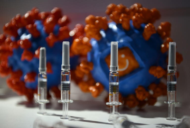 Covid: la circulation actuelle ne nécessite pas d'avancer la vaccination, selon le ministère de la Santé