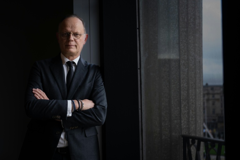 Edouard Philippe ne veut pas "céder" à la "résignation" en dépit d'une situation politique "mauvaise"