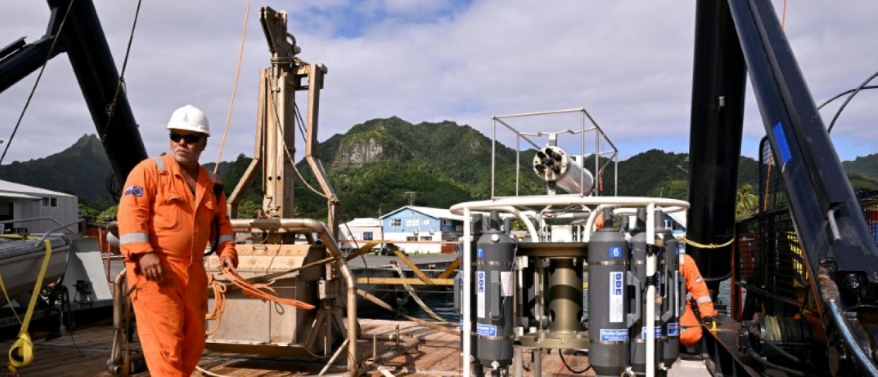 Aux îles Cook, les riches profondeurs du Pacifique aiguisent les appétits