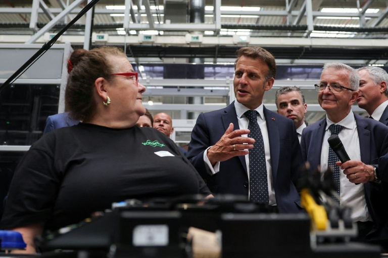 Macron promet des annonces "formidables" au sommet Choose France