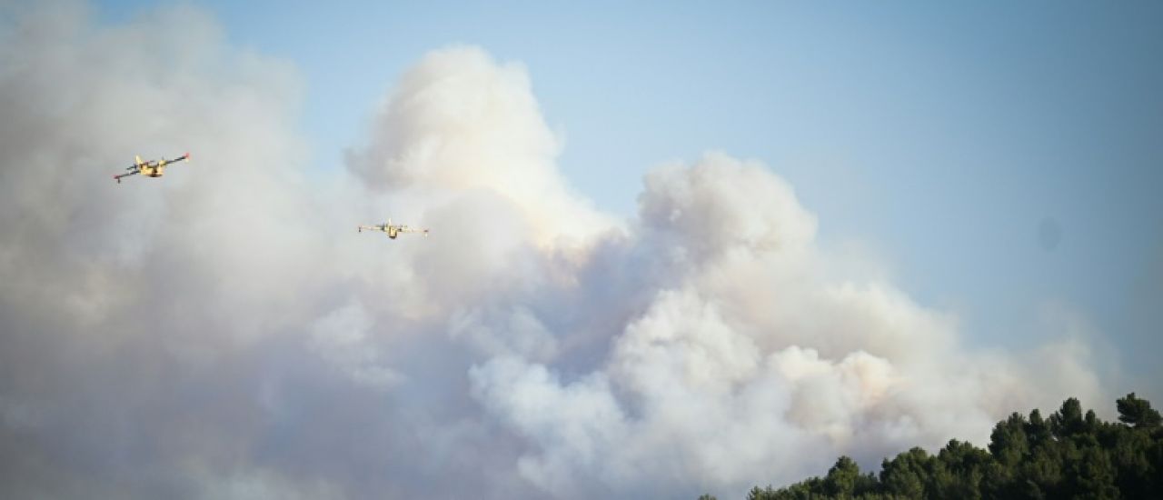 L'incendie dans l'Aude est stabilisé mais pas encore fixé
