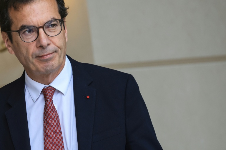 Santé au travail: le gouvernement attentif aux nouveaux arrivants, à la santé mentale et aux violences sexistes
