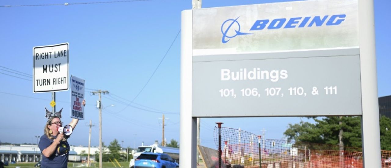 Boeing "déçu" du 4e rejet de son offre par des grévistes d'usines d'engins militaires