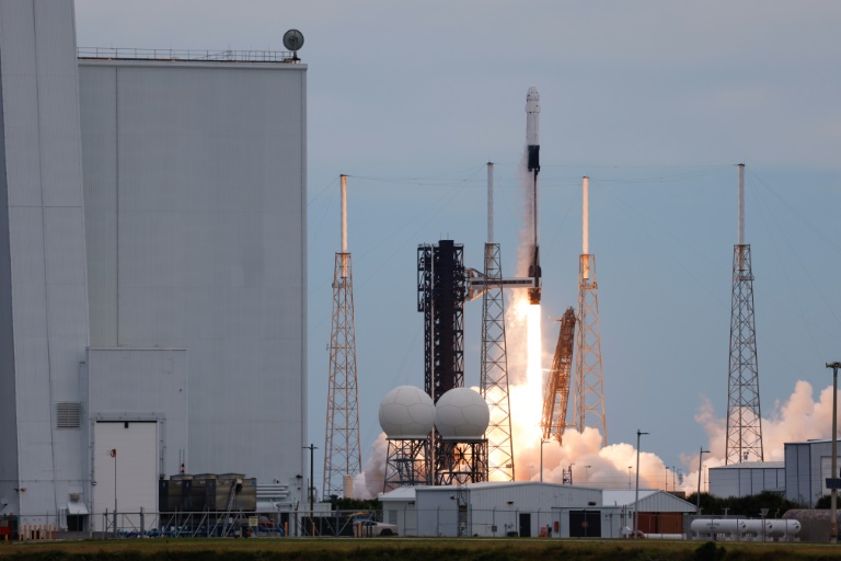 Arrivée dans l'ISS de la relève de Sophie Adenot