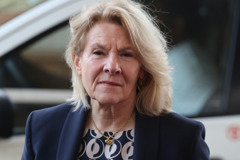 Pégard veut "aménager" le projet de rénovation du Louvre en insistant sur la sûreté