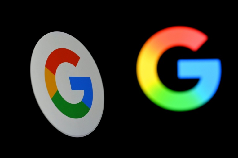 Recherche en ligne: Google lance ses résumés par IA en France, la presse inquiète
