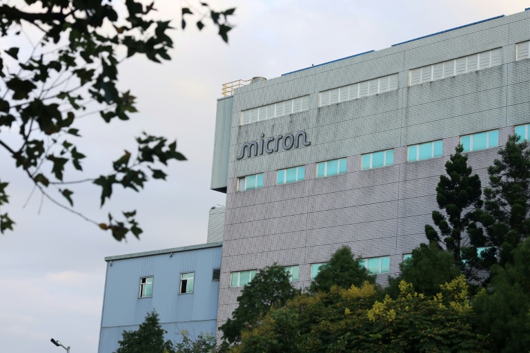 Taïwan : les salariés d'une usine Micron votent pour une grève