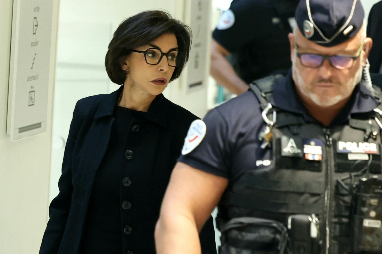 À son procès pour corruption, Rachida Dati sur le gril du PNF