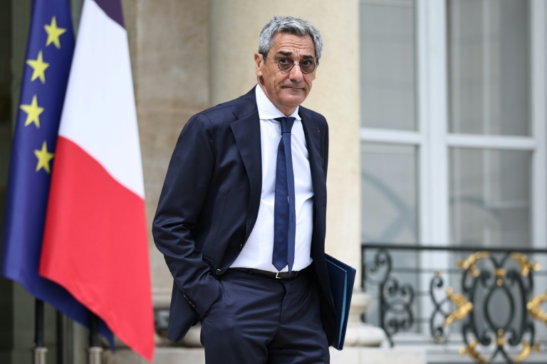 Avantages fiscaux, frais réduits: Serge Papin détaille son "pacte" pour les reprises d'entreprises par les salariés