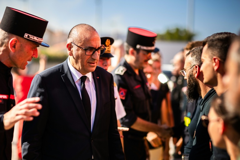 La situation reste "difficile" dans l'incendie des Pyrénées-Orientales