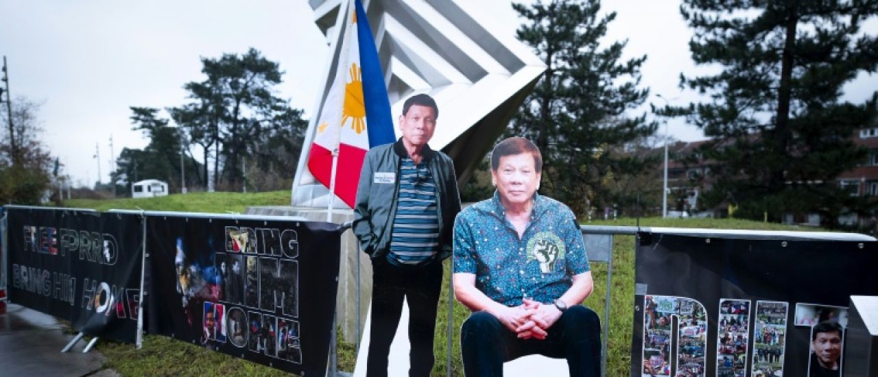 L'ex-président philippin Duterte reste en détention provisoire à La Haye
