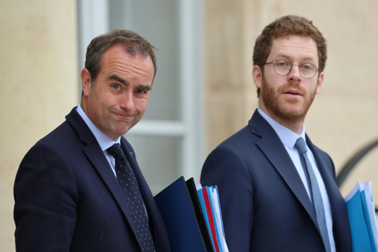 Fonction publique: l'État généralise le recours à un assistant IA pour les agents