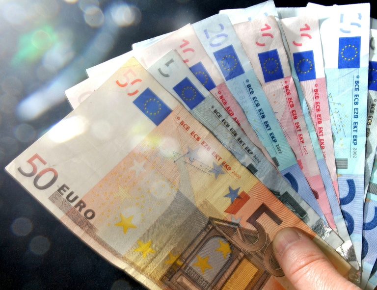 L'assurance vie fait le plein en 2025 avec plus de 50 milliards d'euros de surplus