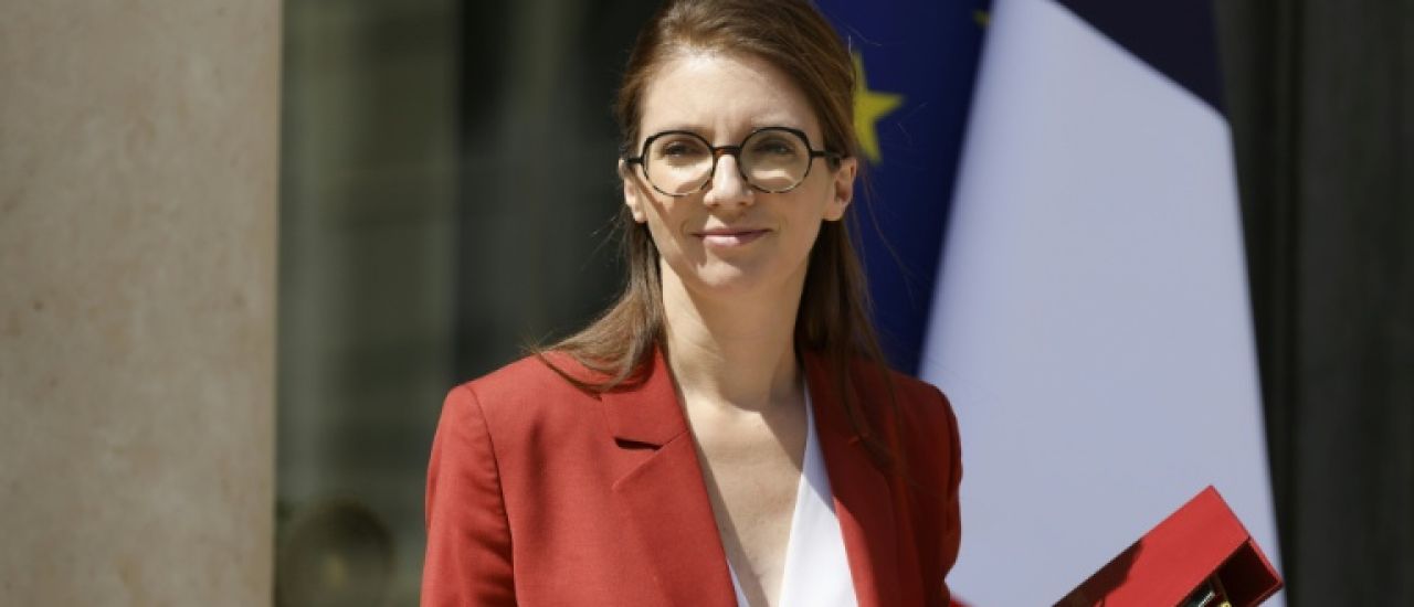 Violences faites aux femmes : 53 mesures pour "mieux prévenir" et "mieux sanctionner" (Aurore Bergé)