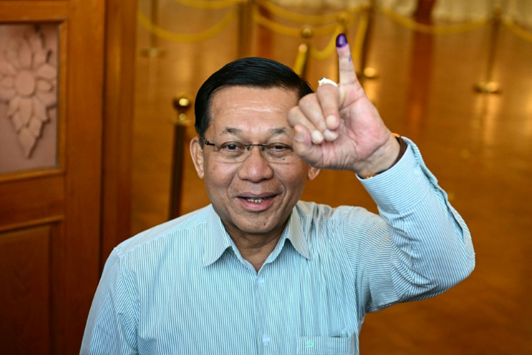 Birmanie: la leçon de "démocratie" du chef de la junte