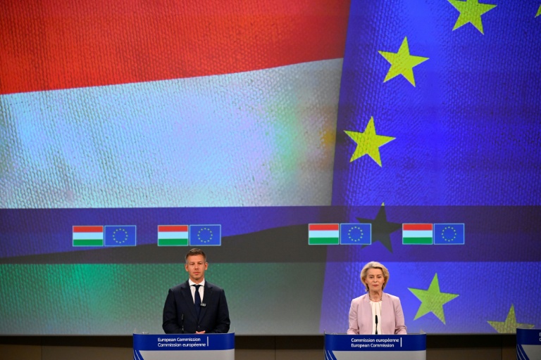 L'UE va débloquer 16 milliards d'euros pour la Hongrie, gelés sous Orban
