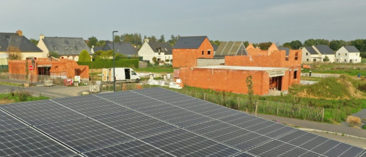 Les acteurs de l'énergie solaire créent une fédération pour contrer "les attaques"
