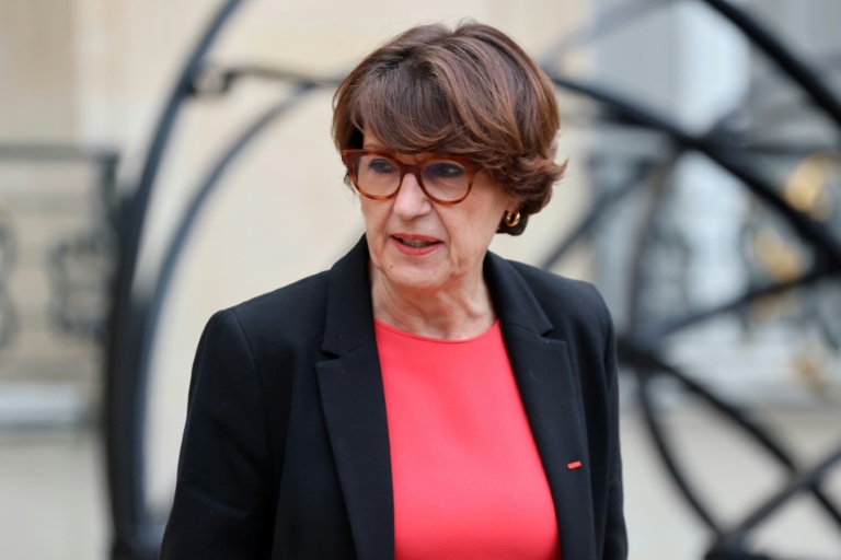 Menace de surtaxes douanières: Trump a "beaucoup à y perdre aussi" (ministre de l'Agriculture française)