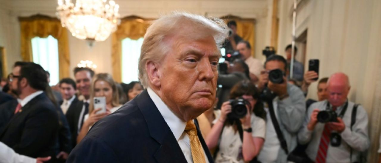 Trump menace de poursuivre le WSJ pour un article lui attribuant une lettre salace à Epstein
