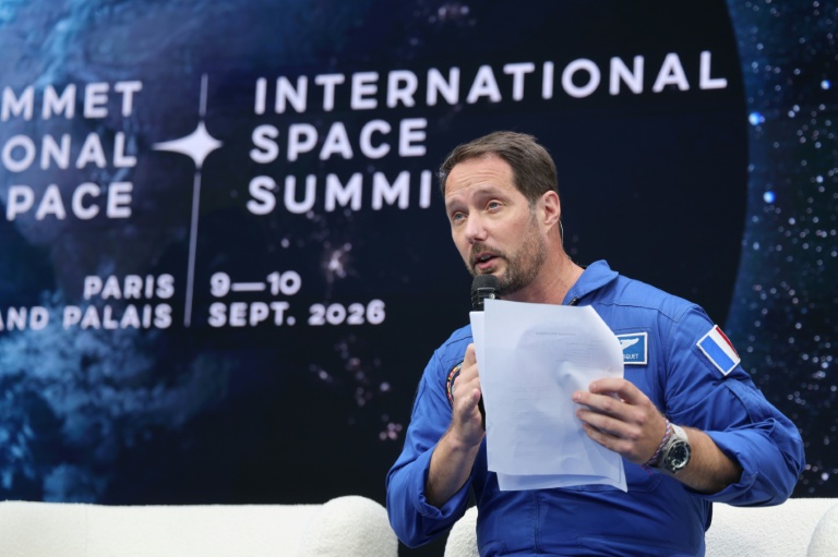 Espace: "L'Europe ne peut pas rester au bord du chemin" (Pesquet et Prost)