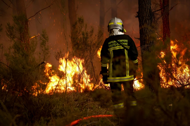 "La Gironde, c'est grand" : malgré les incendies, les professionnels du tourisme espèrent sauver la saison